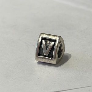 Pandora initial letter v Sterling alphabet charm